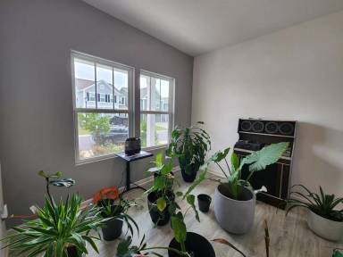 Main picture of 495 Switch St