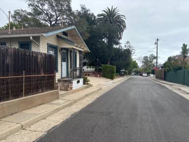 Main picture of 1330 Carmelita Ave