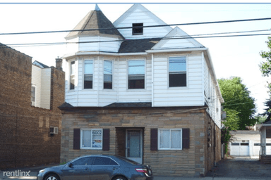 Main picture of 6002 Fleet Ave