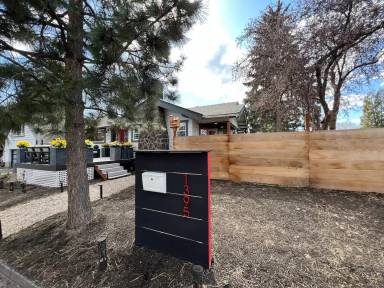 Main picture of 1395 NW Grove Rd