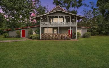 Main picture of 7241 Darden Rd
