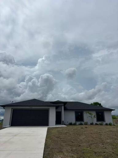 Main picture of 2600 NW 20th Ter