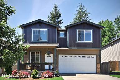 Main picture of 3106 74th Dr NE
