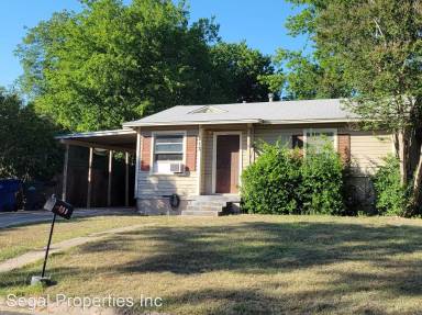 Main picture of 805 Little St