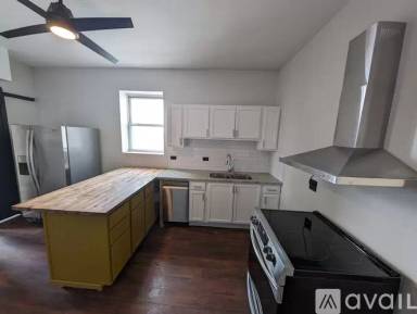 Main picture of 4105 W 21st St