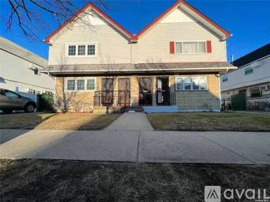 Main picture of 638 Beach 64th St