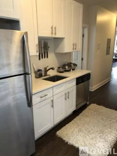 Main picture of 4404 W Altgeld St