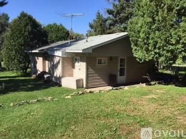 Main picture of N6455 Milwaukee Rd