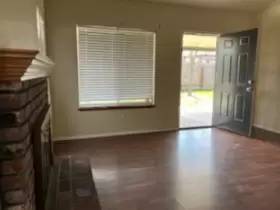 Main picture of 1031 E Ferguson Ave