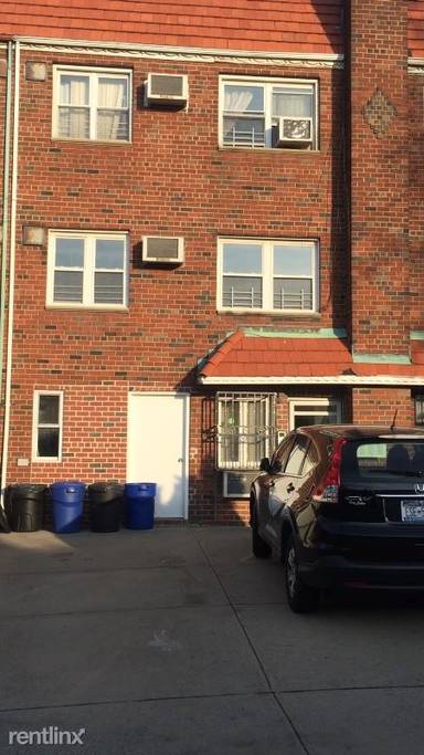 Main picture of 3019 80th St