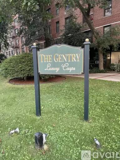 Main picture of The Gentry