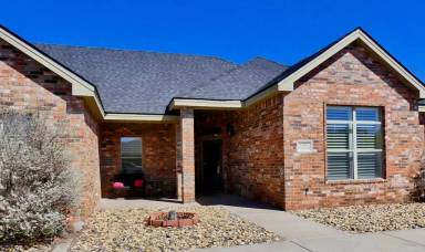 Main picture of 1608 Red Oak Ln
