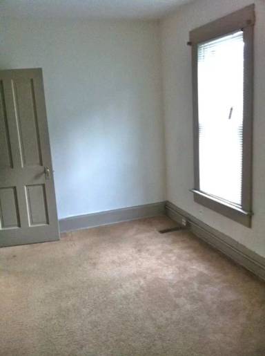 Main picture of 40 W Maynard Ave