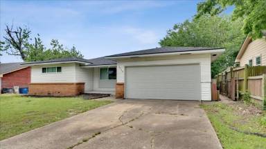 Main picture of 5730 E 30th St