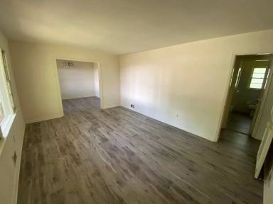 Main picture of 140 Forest Rd