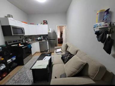 Main picture of 1605 W Diamond St