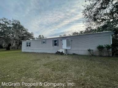Main picture of Country living in Lithia