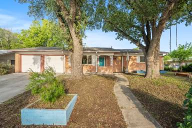 Main picture of 11110 Rendezvous Dr