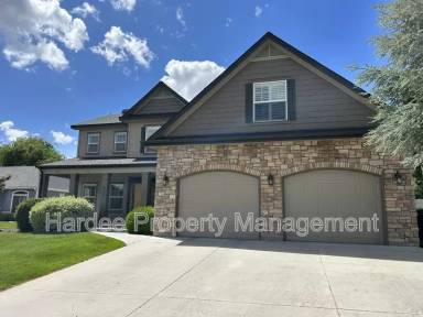 Main picture of 573 E Halpin Dr
