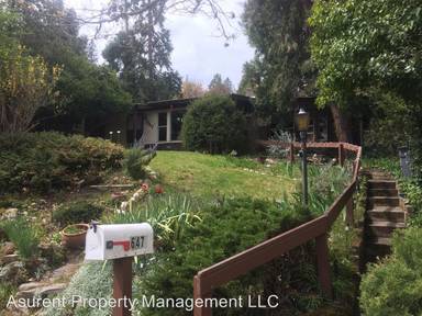 Main picture of 647 Beach St