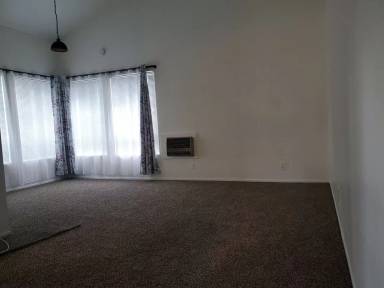 Main picture of 263 E Pine St
