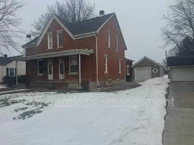Main picture of 172 S Hanover St