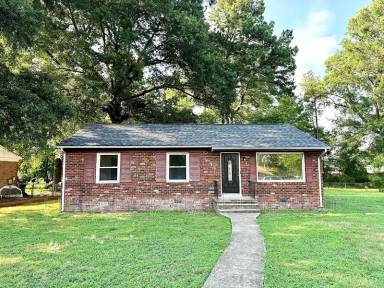 Main picture of 6300 Binns Ave
