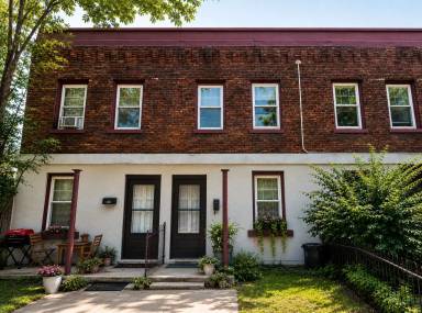 Main picture of 628 Wayne St