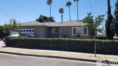 Main picture of 902 Beech Ave