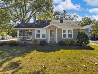 Main picture of 201 Lancaster Ave