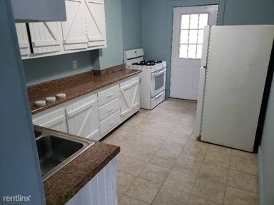 Main picture of 2107 W 93rd St