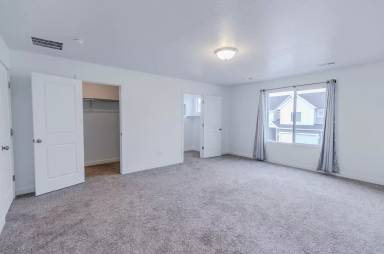 Main picture of 3569 W Grassland Dr