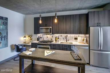 Main picture of 140 N Ada St