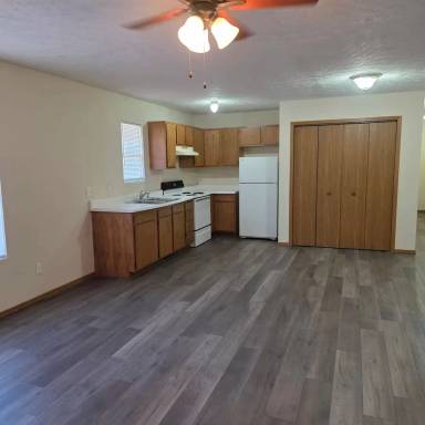 Main picture of 1620 W Lombard St