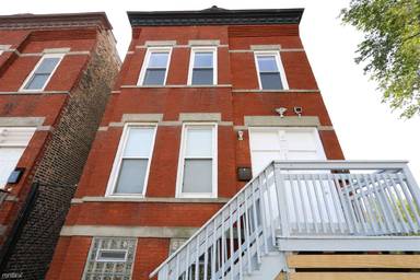 Main picture of 2611 W Jackson Blvd