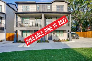 Main picture of 2809 Forest Park Blvd