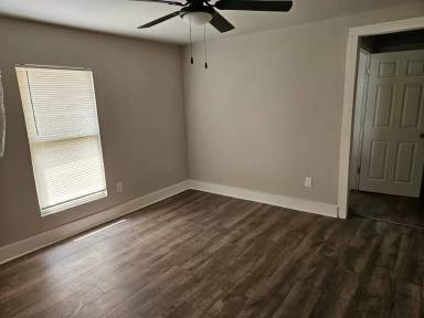 Main picture of 335 Monticello Ct