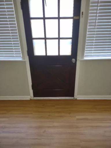 Main picture of 1711 E Lee St