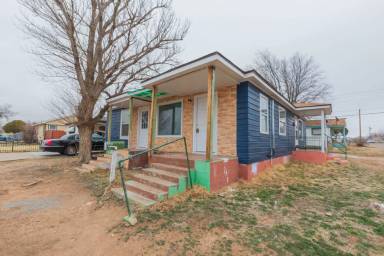 Main picture of 318 N Independence St