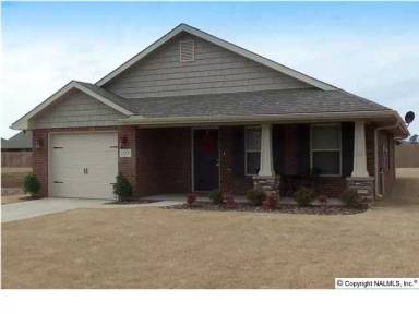 Main picture of 108 Chadswalk Ln