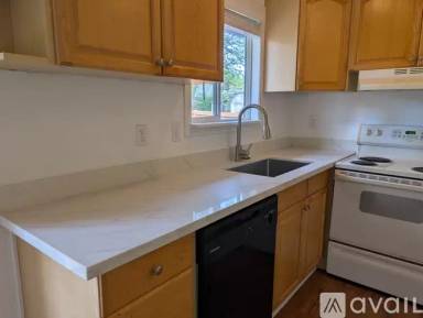 Main picture of 20532 Greening Rd