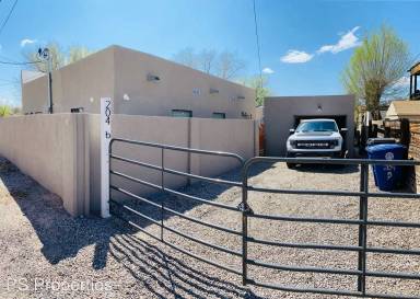 Main picture of 204 Richmond Dr SE