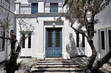 Main picture of 1253 Torrey Pines Rd