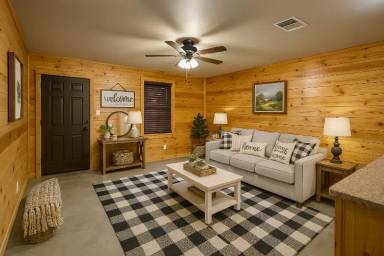 Main picture of 1519 County Road 706
