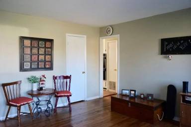 Main picture of 260 Rumson Rd
