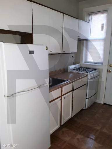 Main picture of 620-28 W Barry Ave