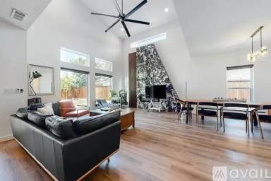Main picture of 419 Avenue H