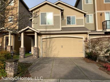 Main picture of 10302 NE 4th St