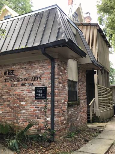 Main picture of 419 E Virginia St