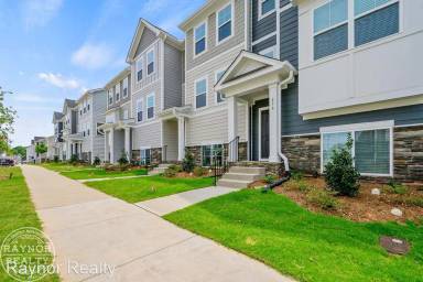 Main picture of 636 Gimari Dr